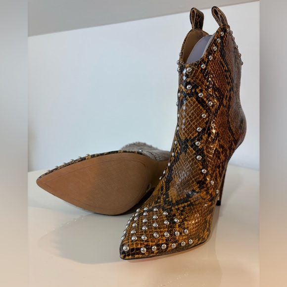 NEW Jessica Simpson Brown Snake Print Heeled Boots - Picture 4 of 4